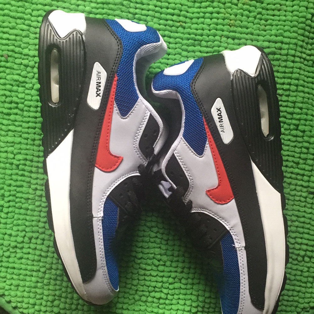 Nike Air max size 10 mens NWOT